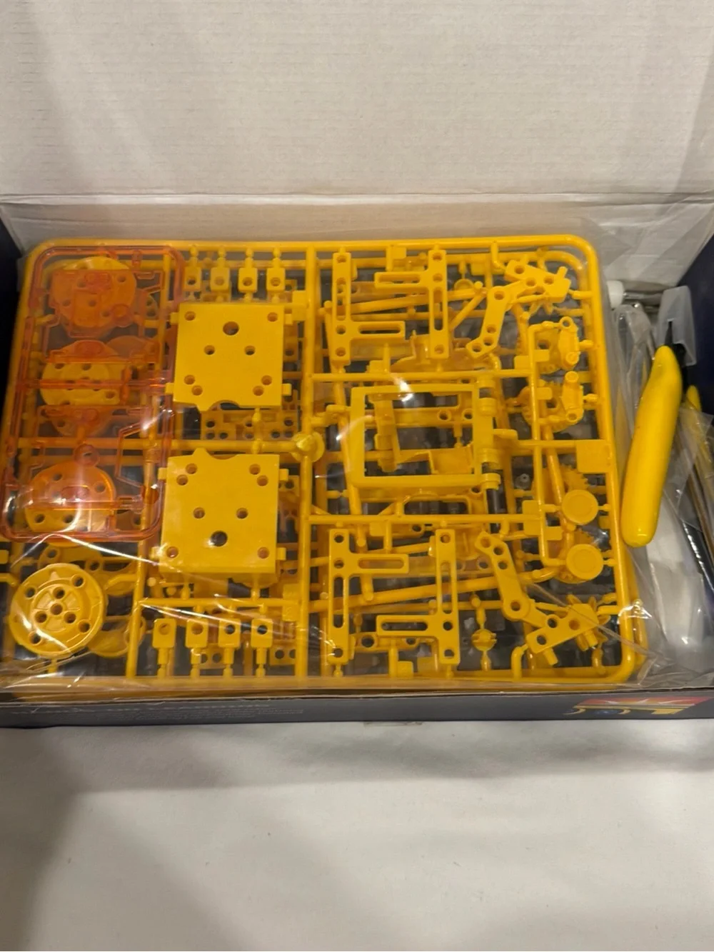 STEM Building Kit - Yellow